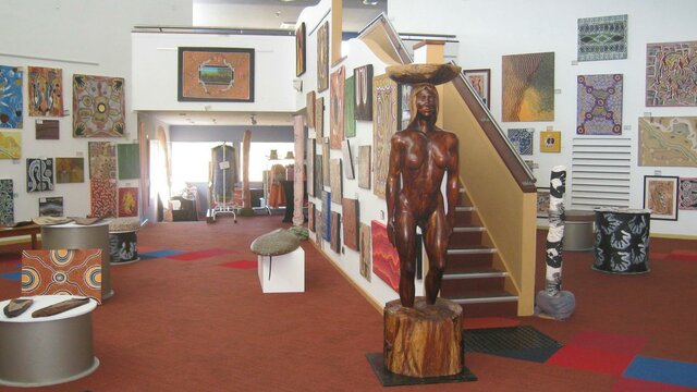 Burrunju Aboriginal Art Gallery Entering the Gallery from the foyer
