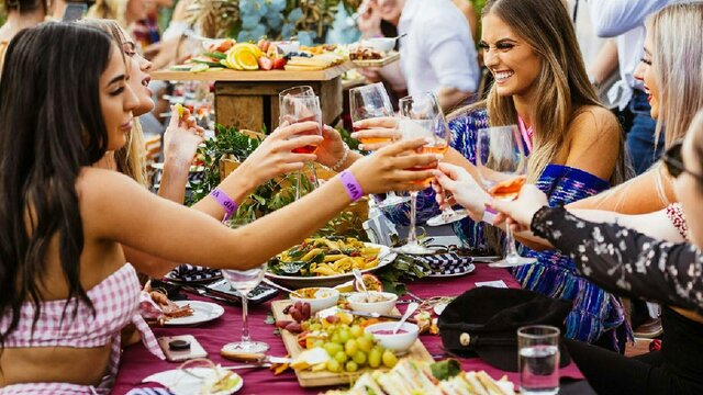 WIne Machine at Lake George Winery 2019