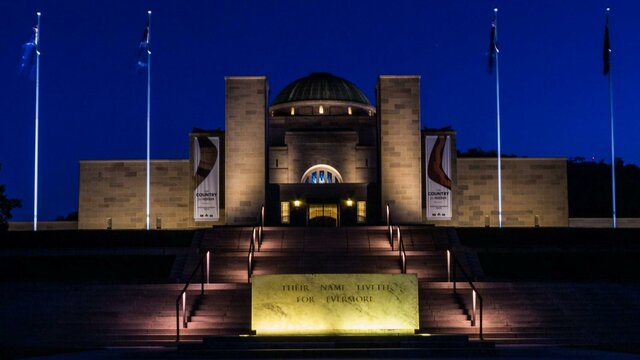 War Memorial early morning War Memorial early morning