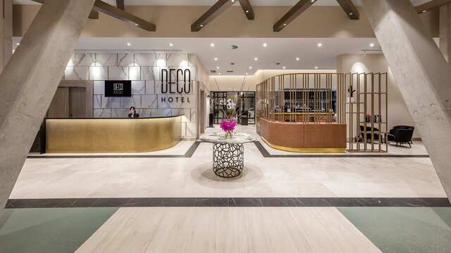Deco Hotel Foyer