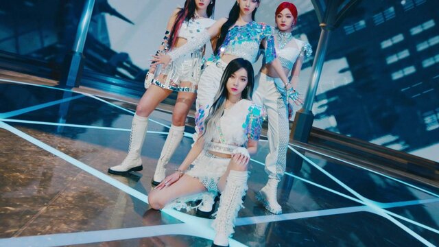 Aespa 'Next Level' MV, 2021 © SM Entertainment South Korean girl group Aespa group photo.