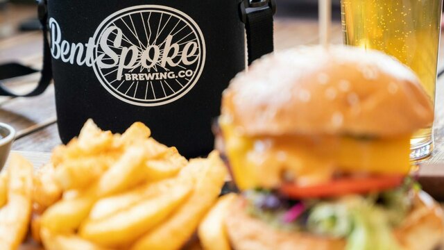 BrewPub Burger & Beer BentSpoke food and drink
